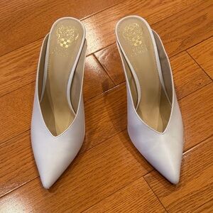 Vince Camuto Mules 🤍🤍🤍